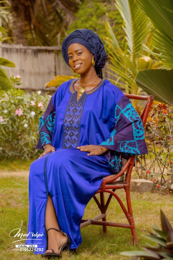 Boubou en soie brodé ASSIKI – Image 3